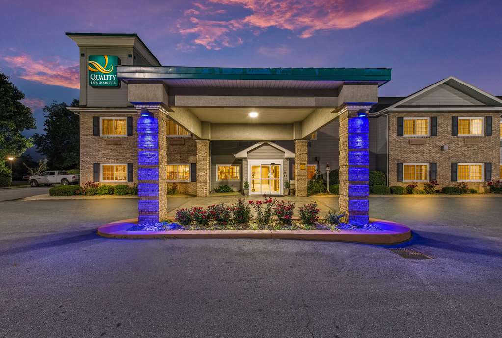 Quality Inn & Suites Hendersonville Flat Rock - featured photo
