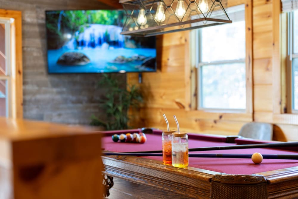 Rustic Mountain Retreat by Ghosal Luxury Lodging - photo 38