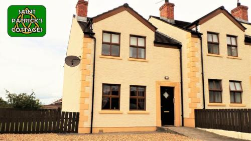Saint Patrick's Cottages - carbon neutral hotel in Downpatrick