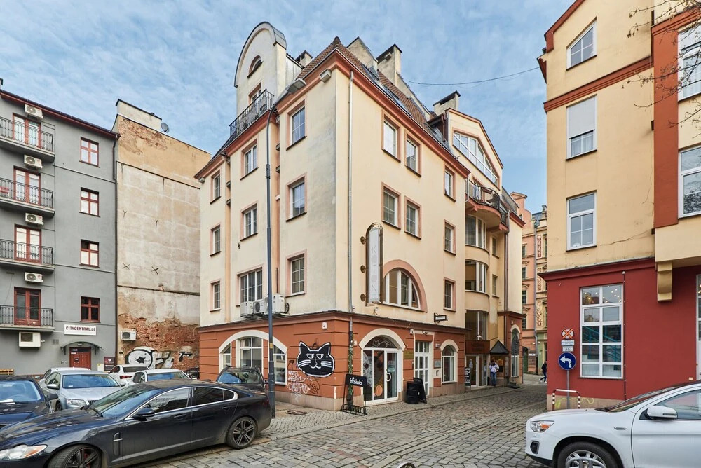 Apartment in The Heart of Wrocław by Renters Prestige — 4-Star Luxury Hotel in Wroclaw, Poland