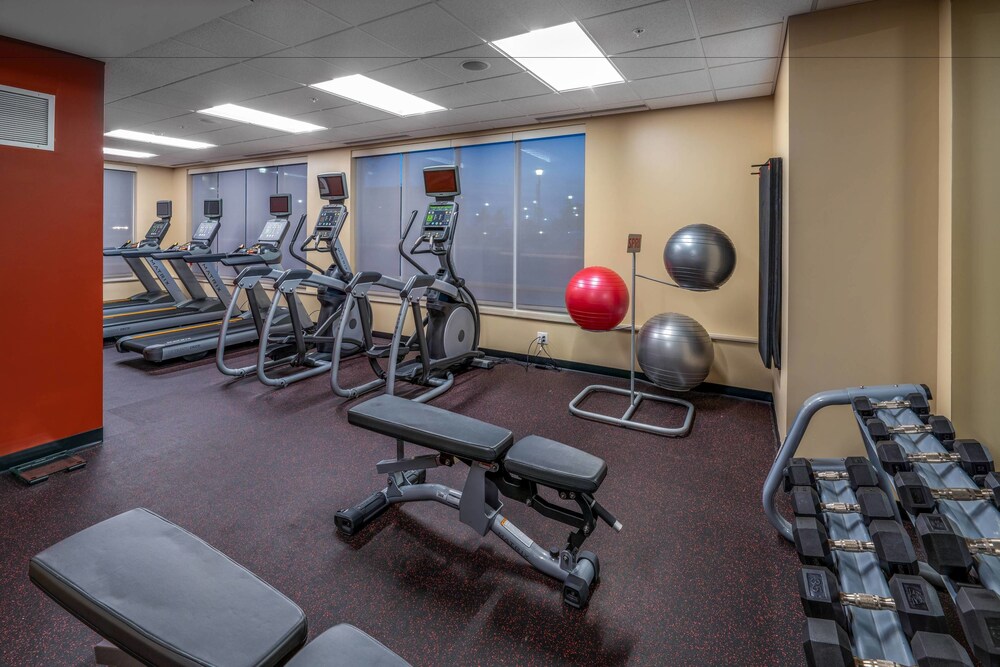 TownePlace Suites by Marriott Milwaukee Oak Creek - photo 28