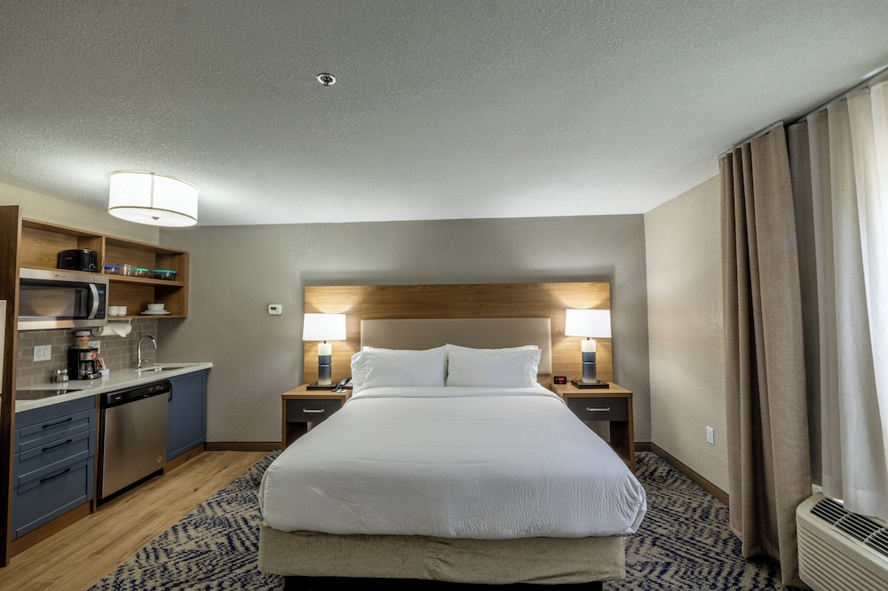 Candlewood Suites Wichita Northwest - photo 14
