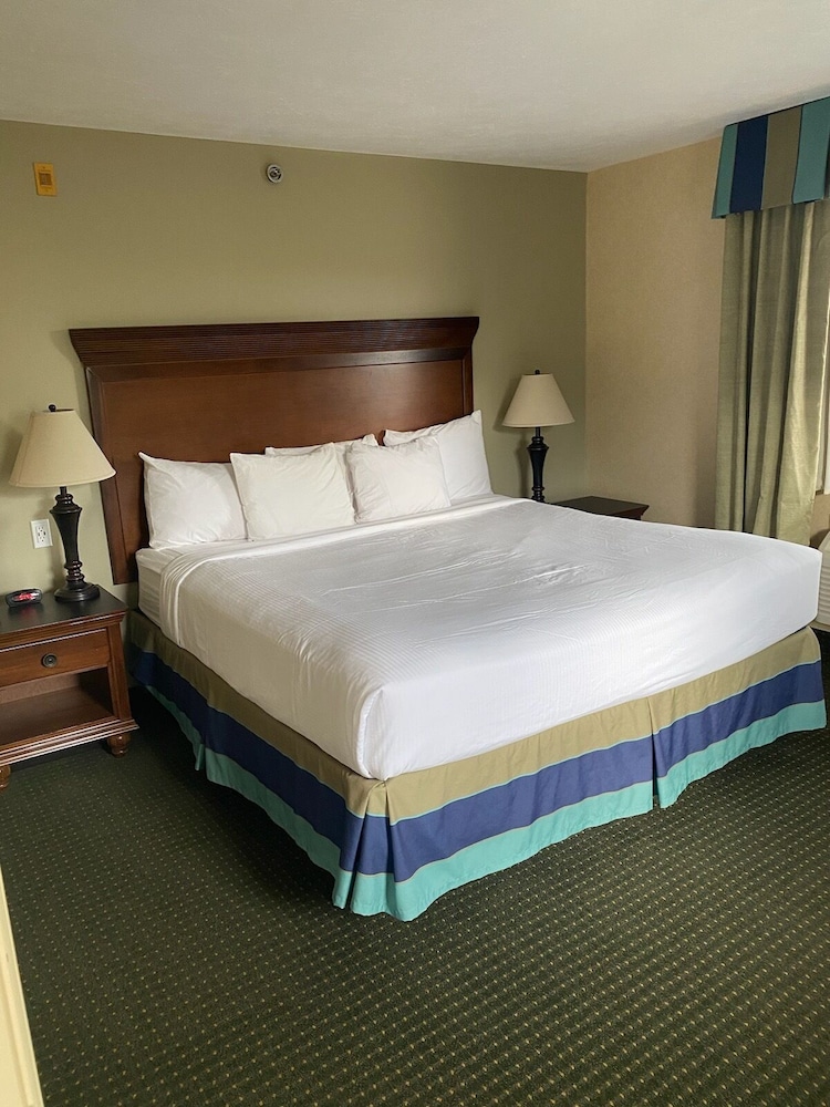 The Boardwalk Inn - photo 7