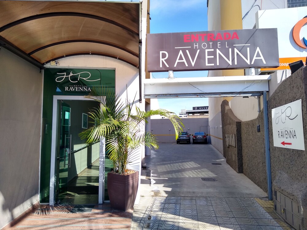 Hotel Ravenna — hotel in Divinopolis