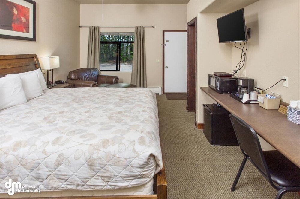 Kenai Airport Hotel - photo 48