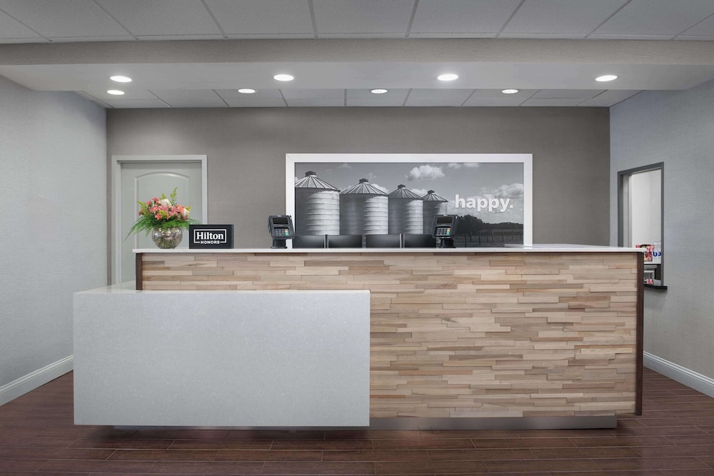 Hampton Inn Statesboro - photo 3