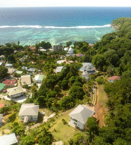 The Songbird Villa — 4-Star Luxury Hotel in Anse Boileau, Seychelles