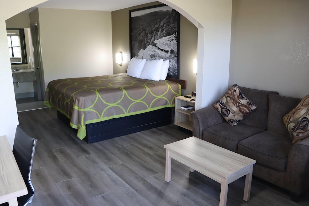 Super 8 by Wyndham Cabot - photo 4