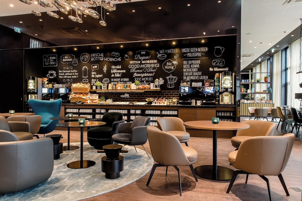 Motel One Köln Altstadt - carbon neutral hotel in Koeln