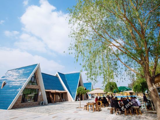 Chaoshenminsuzhuangyuan in Zhongwei, People's Republic of China