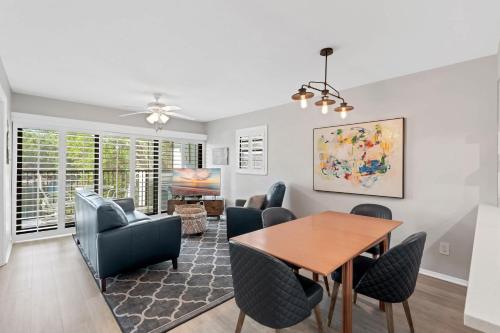 Second Floor With Lake and Fountain View in Naples, United States