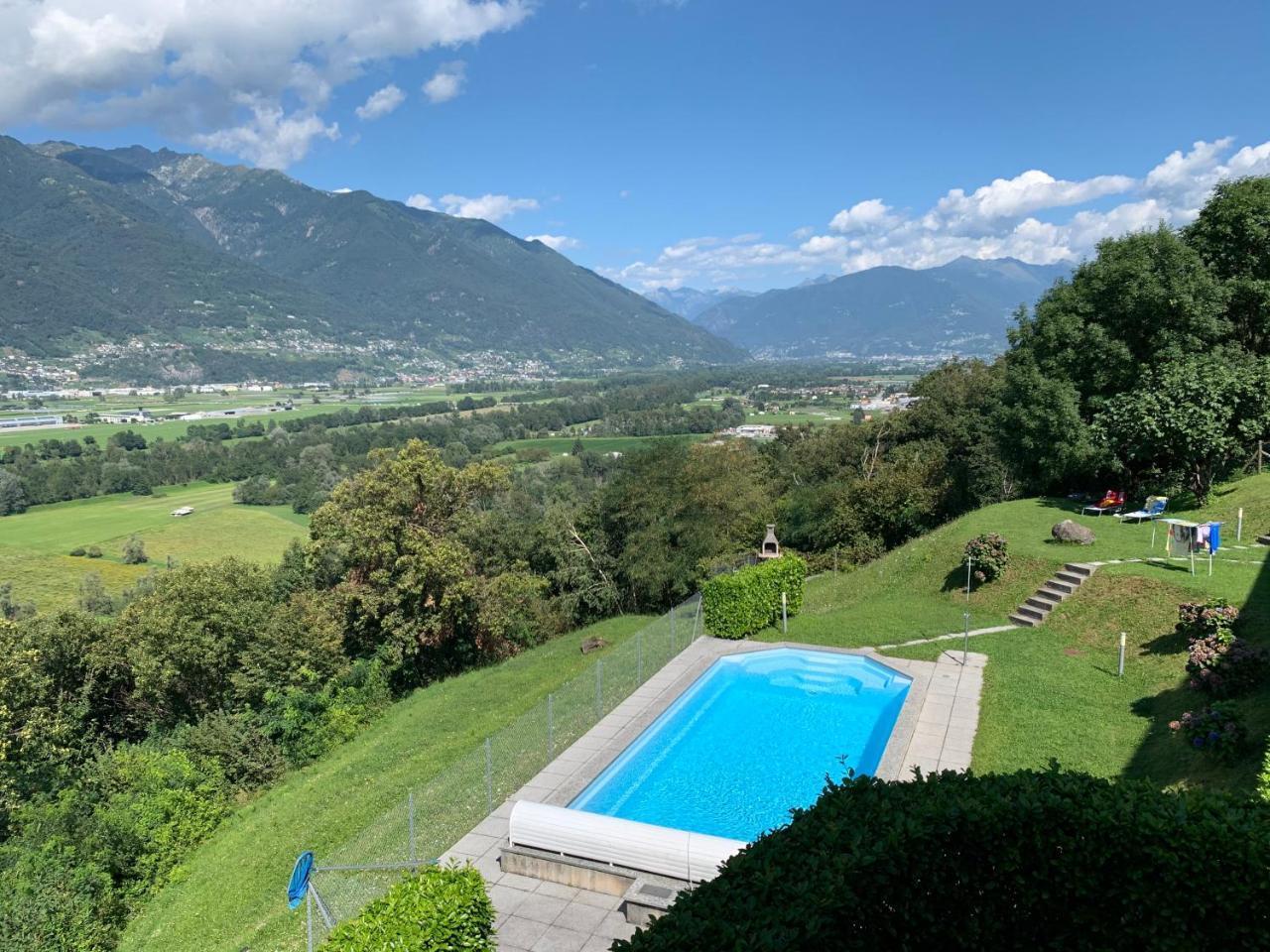 Apartment Casa Wiro — 4-Star Luxury Hotel in Magadino, Switzerland