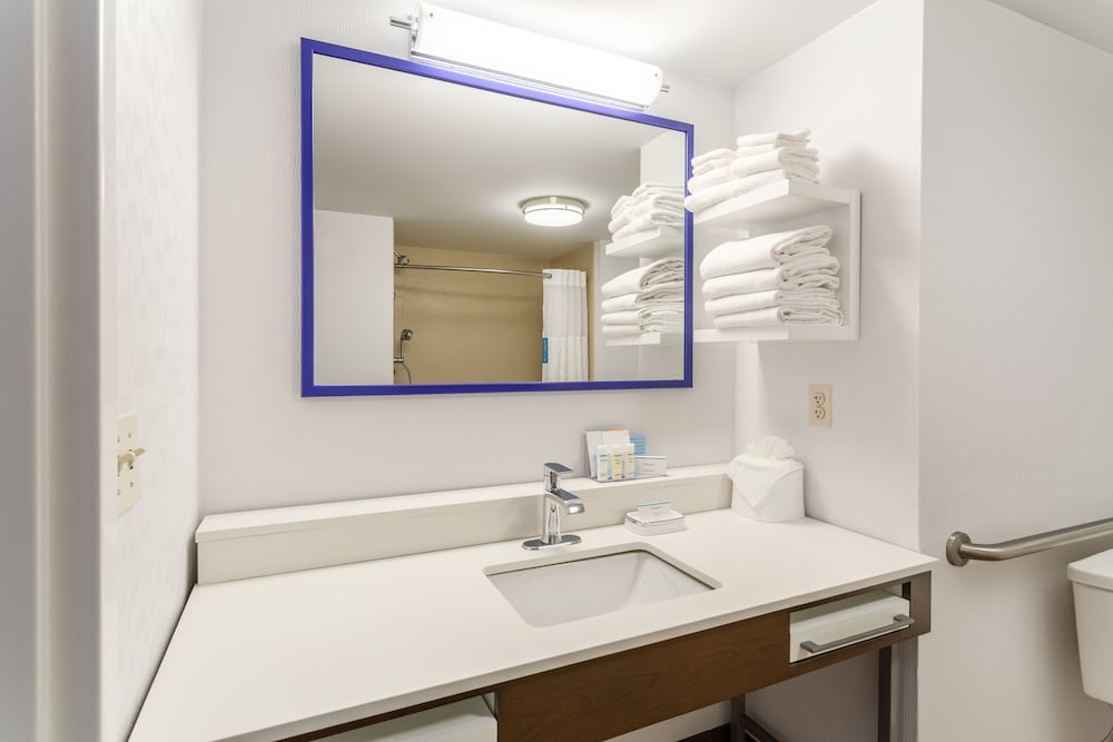 Hampton Inn & Suites Chicago Libertyville - photo 22