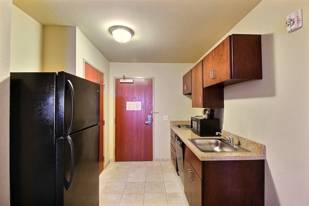 AmericInn by Wyndham Oshkosh - photo 17