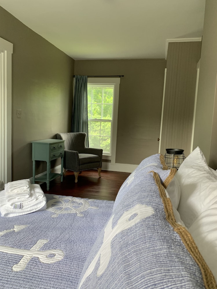 Captain Sweetser’s Inn — Bangor — photo 4