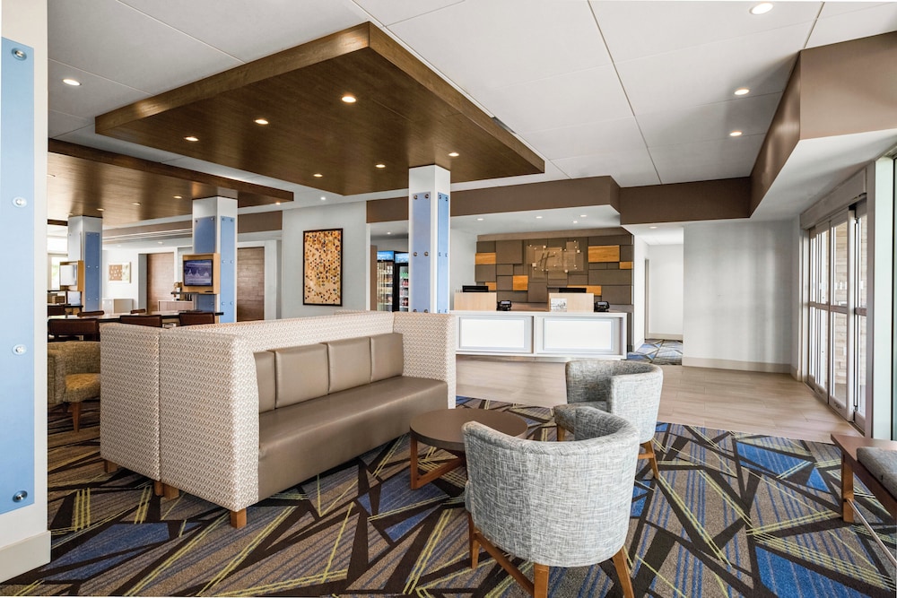 Holiday Inn Express & Suites Sanford Lake Mary by IHG - photo 40