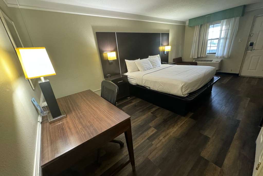 Travelodge by Wyndham Tuscaloosa - photo 16