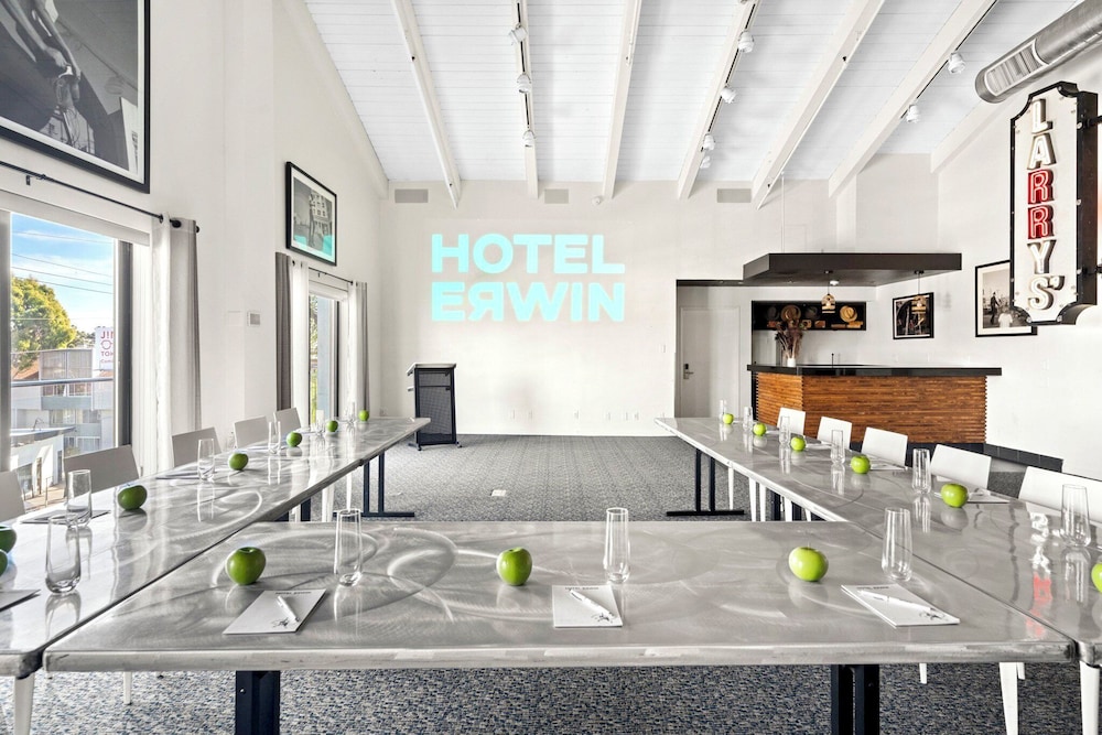 Hotel Erwin Venice Beach - photo 68