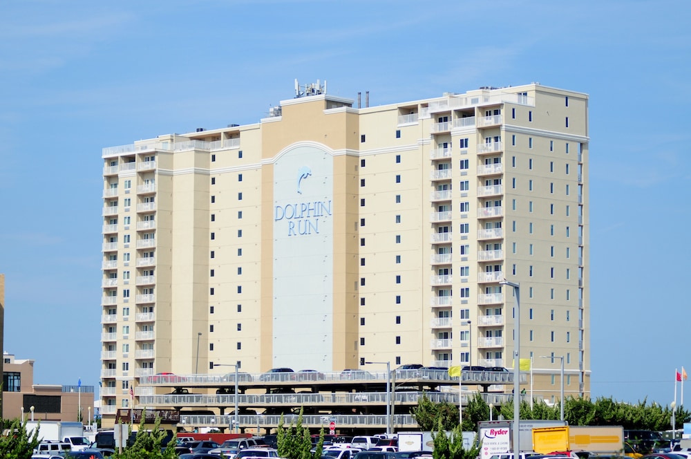 Dolphin Run — 5-Star Luxury Hotel in Virginia Beach, United States
