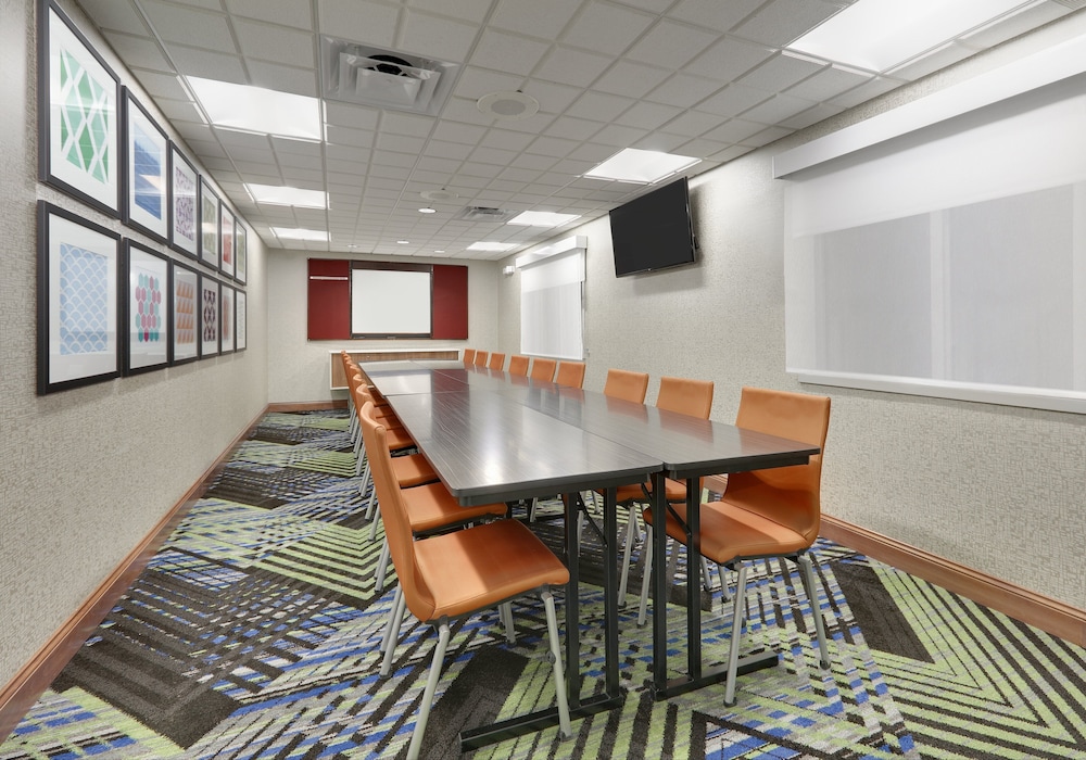 Holiday Inn Express Mitchell by IHG - photo 33