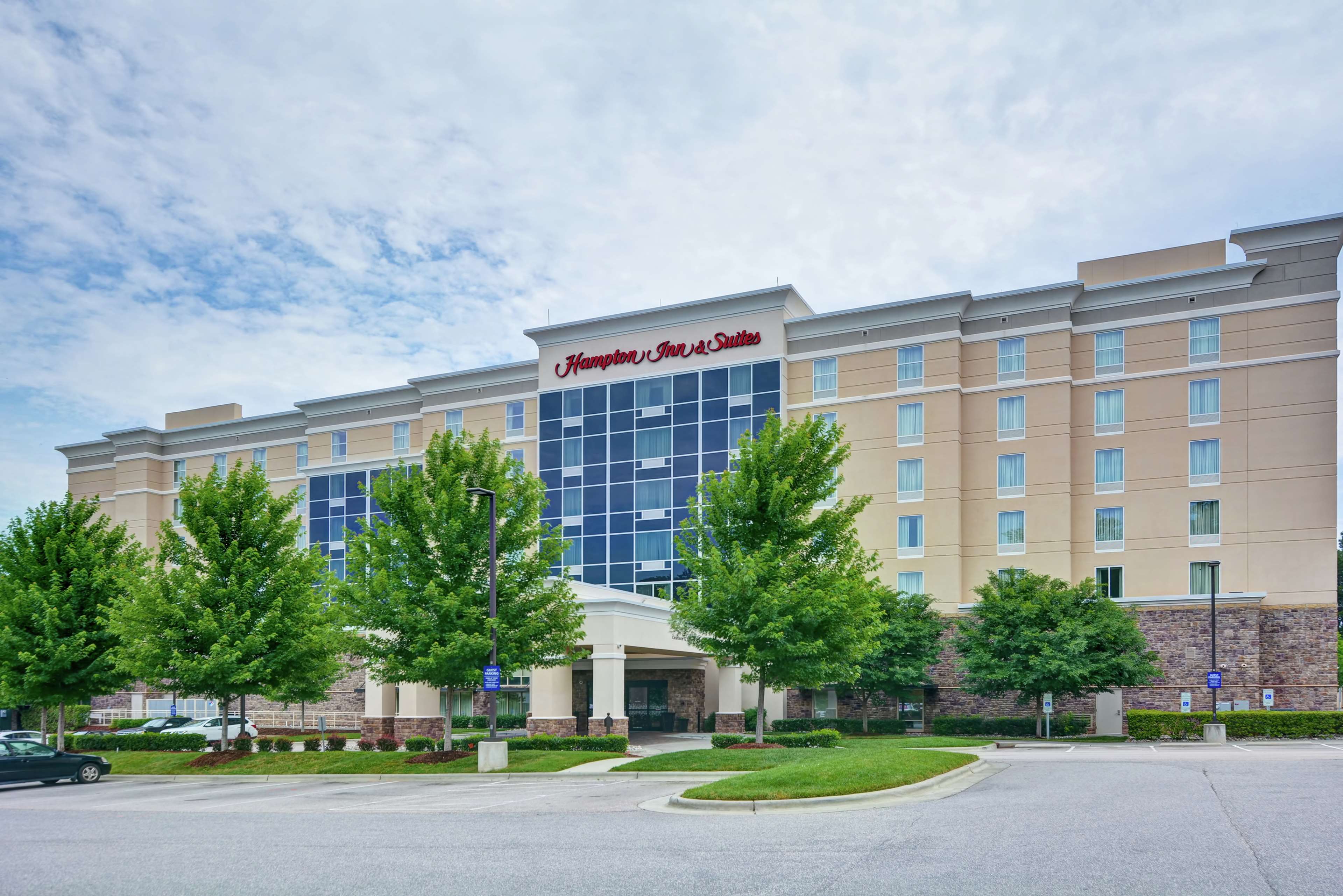 Hampton Inn & Suites Raleigh Crabtree Valley in Raleigh, United States