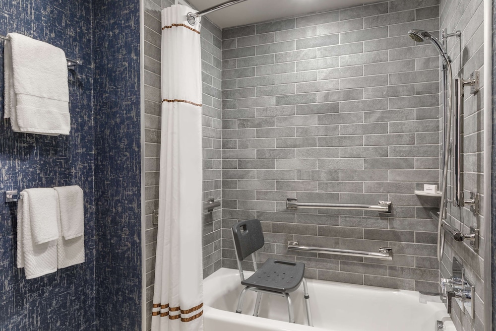Carte Hotel San Diego Downtown Curio Collection by Hilton - photo 28