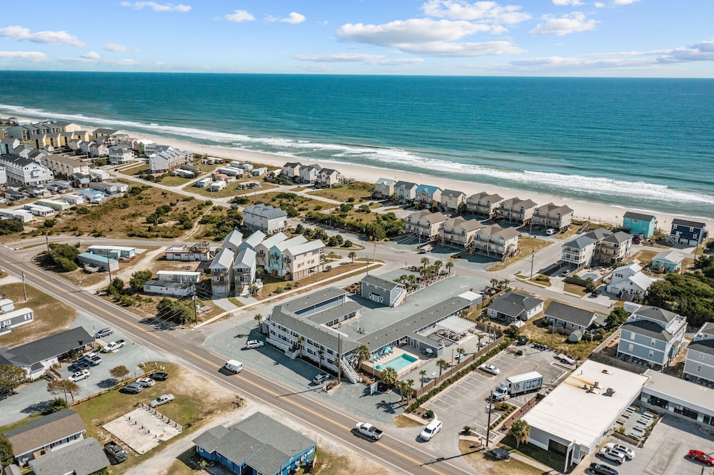 Loggerhead Inn and Suites - photo 129