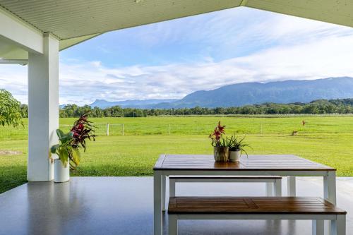 Tropical Mountain Views - last minute hotel in Unknown City