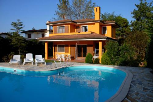 Verde in Unknown City, Italy