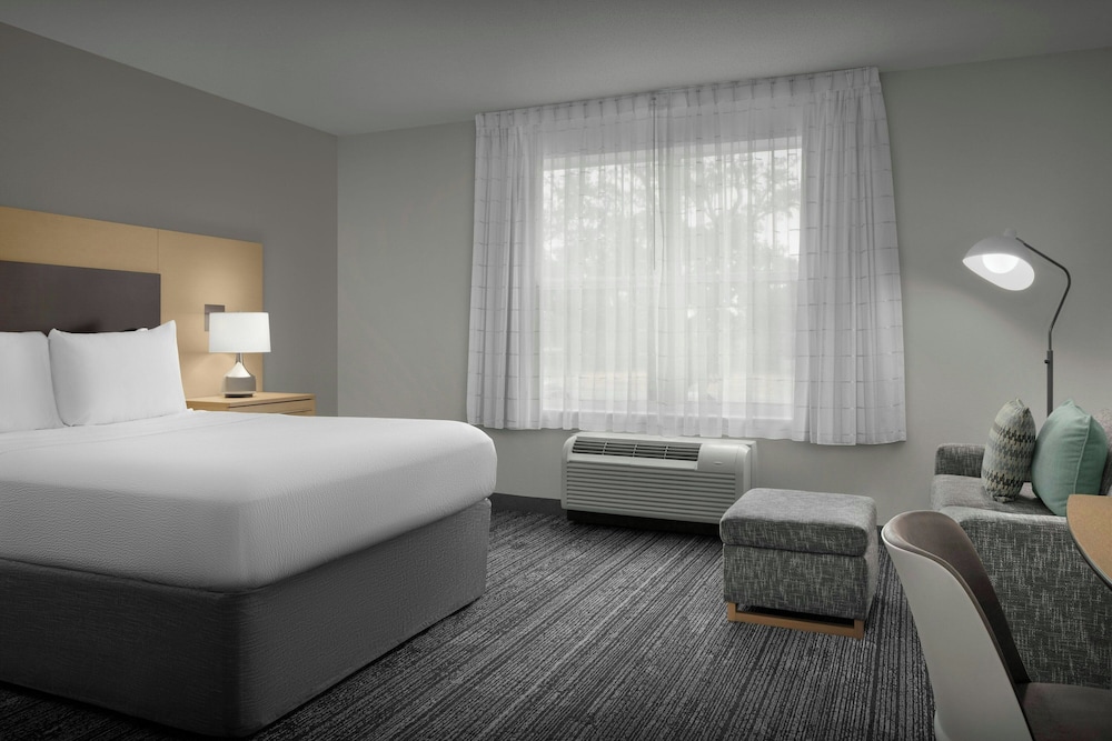 TownePlace Suites by Marriott Pensacola - photo 10