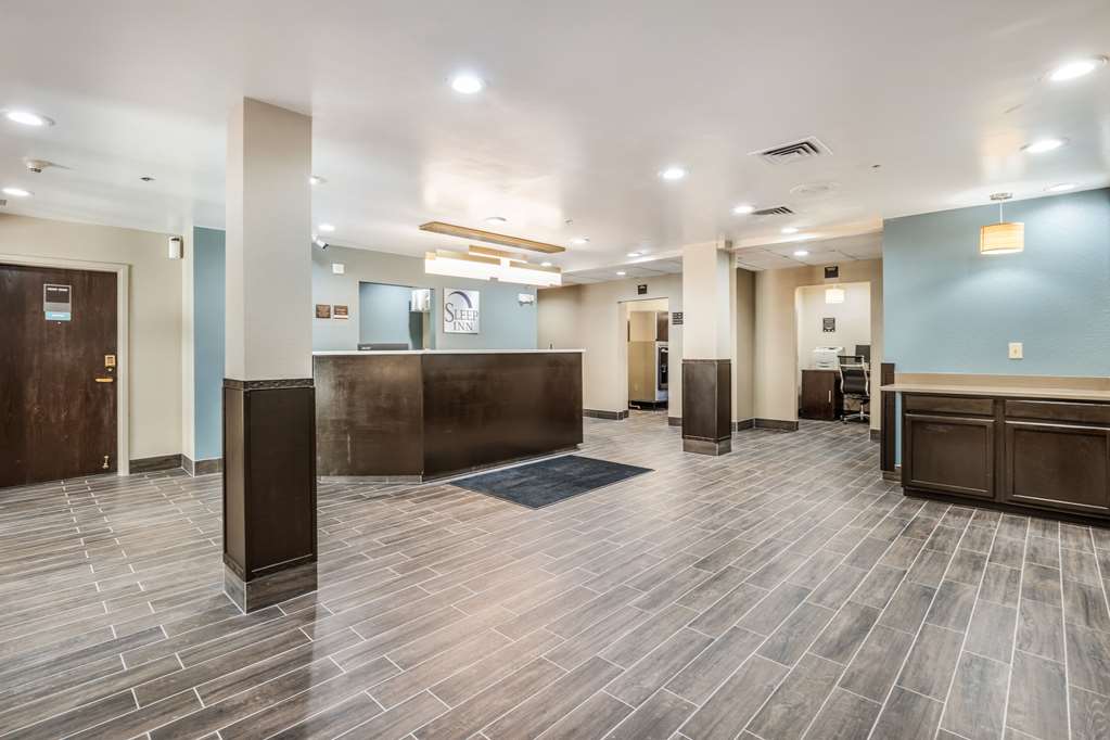 Sleep Inn & Suites Tallahassee Capitol - photo 9