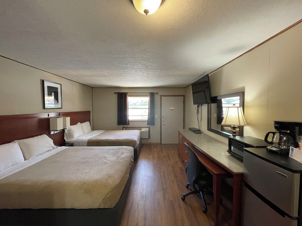 Hunter's Friend Resort - photo 20