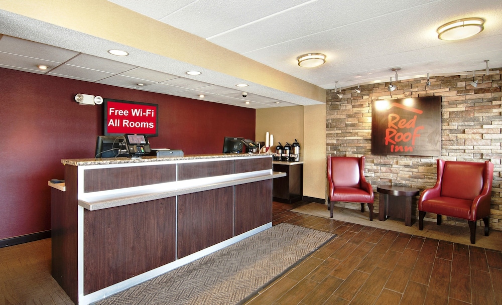 Red Roof Inn Charleston Kanawha City - photo 2