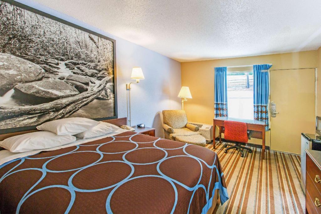 Super 8 by Wyndham Caryville TN - photo 14