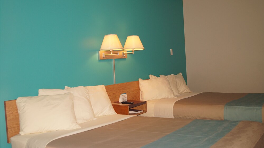 Riverside Inn - carbon neutral hotel in Slave Lake