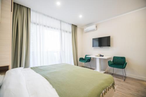 Green Side Apart Hotel
