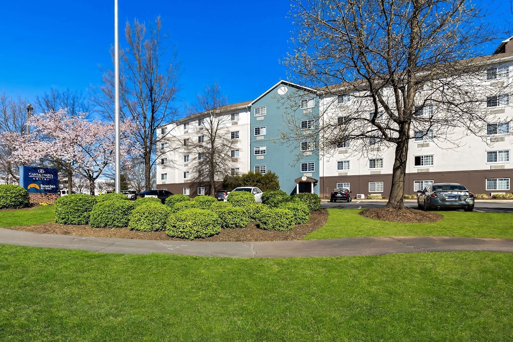 Suburban Studios Sterling Washington Dulles — hotel in Sterling