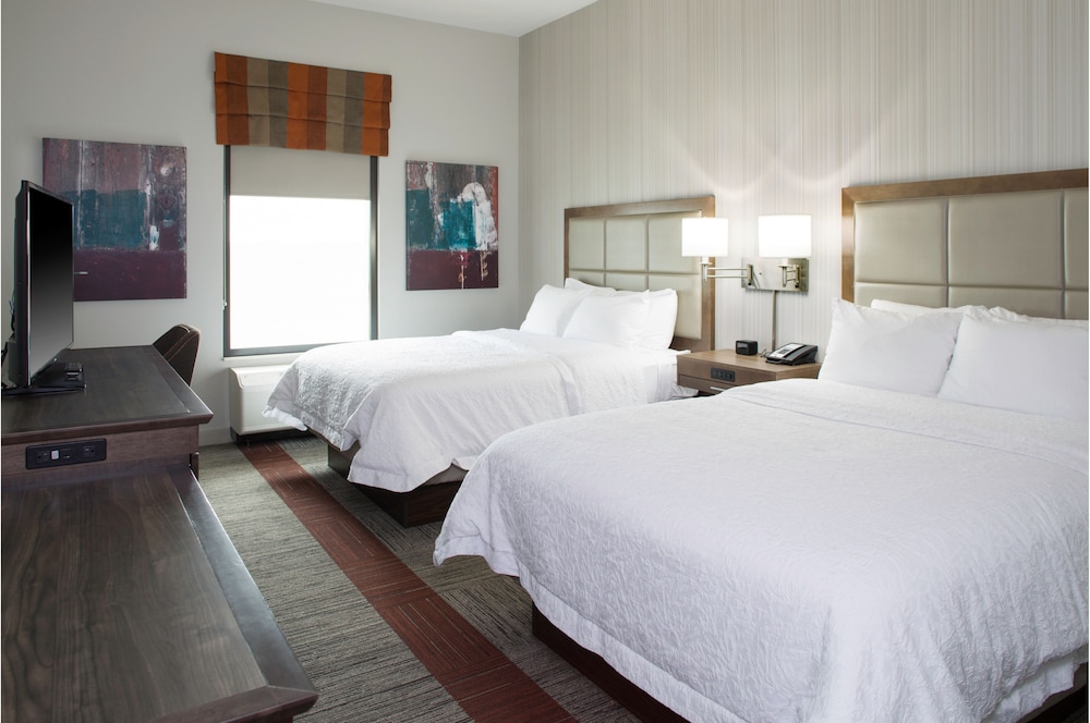 Hampton Inn & Suites Pittsburg Kansas Crossing - photo 10