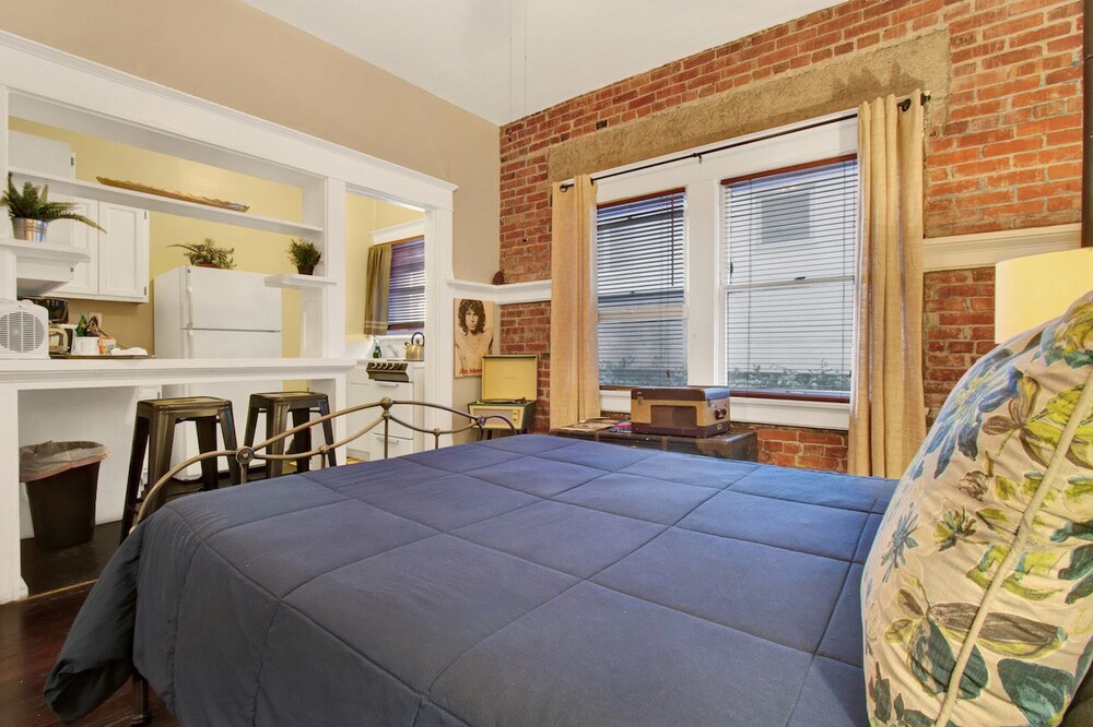Ellison Suites - photo 31