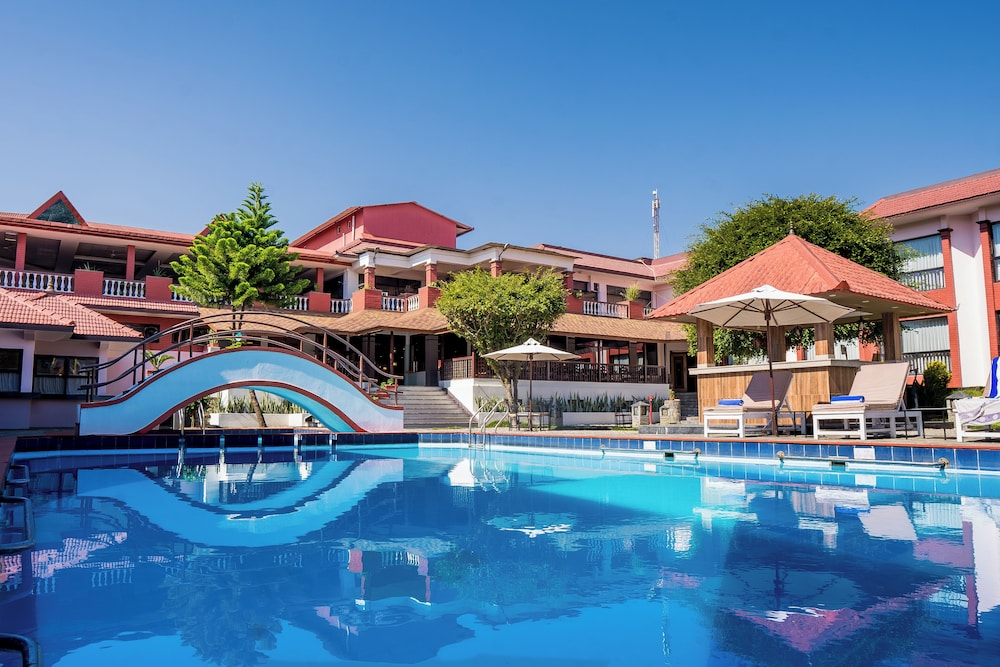 Pokhara Grande — 5-Star Luxury Hotel in Pokhara, Nepal