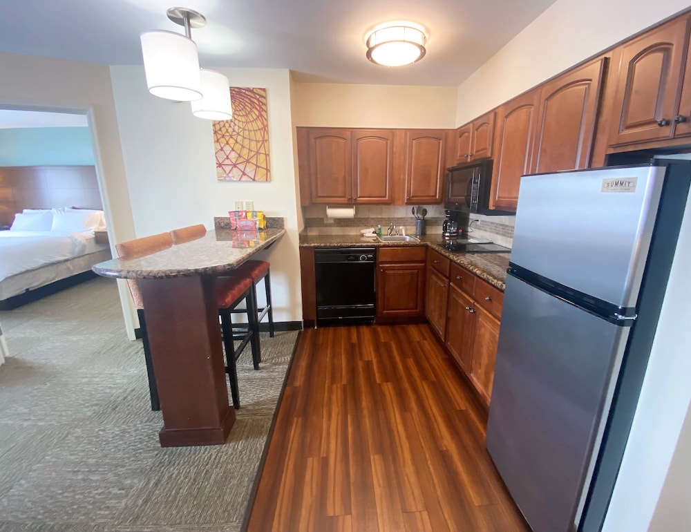 Staybridge Suites Great Falls by IHG - photo 9