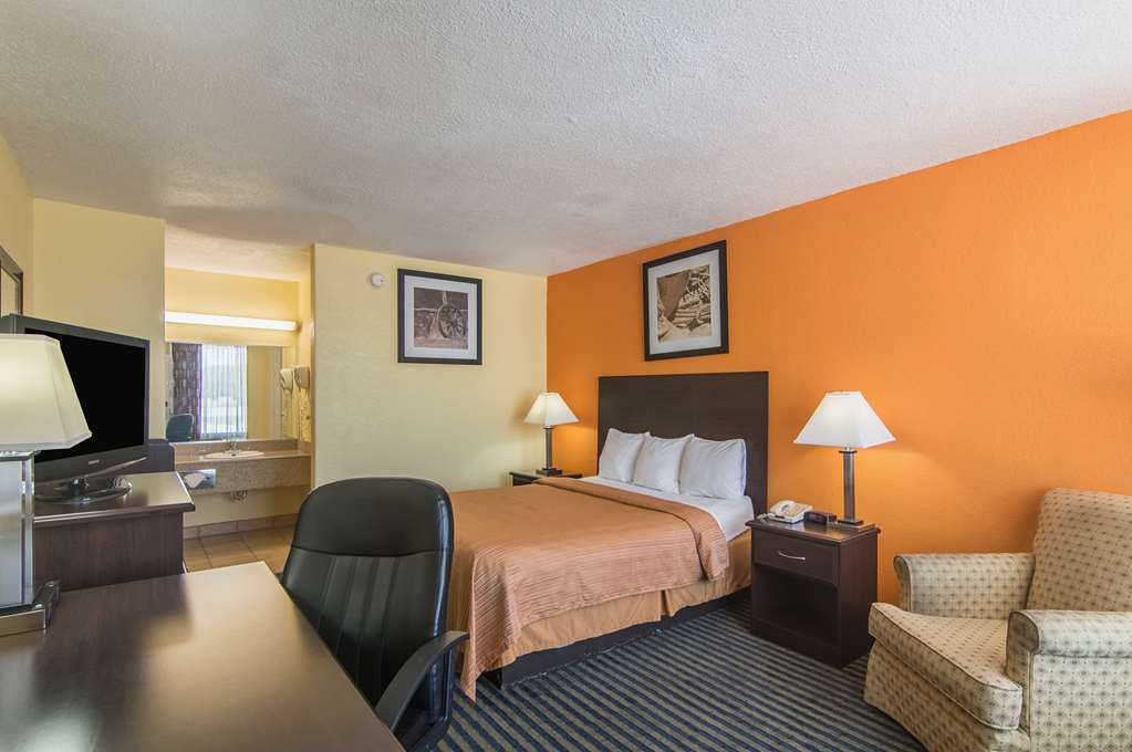 Motel 6 Liberal KS - photo 15