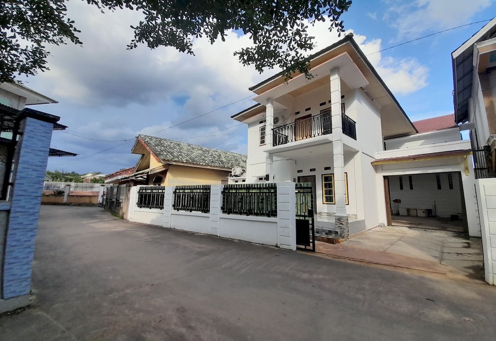 Hotel O Rafie Exclusive 2 Syariah in Jambi City, Indonesia