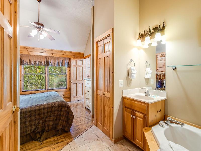 Saddle Ridge - photo 27
