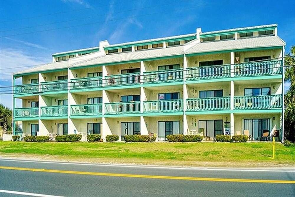 Emerald Shores Resort 2001 627850 by RedAwning - photo 23