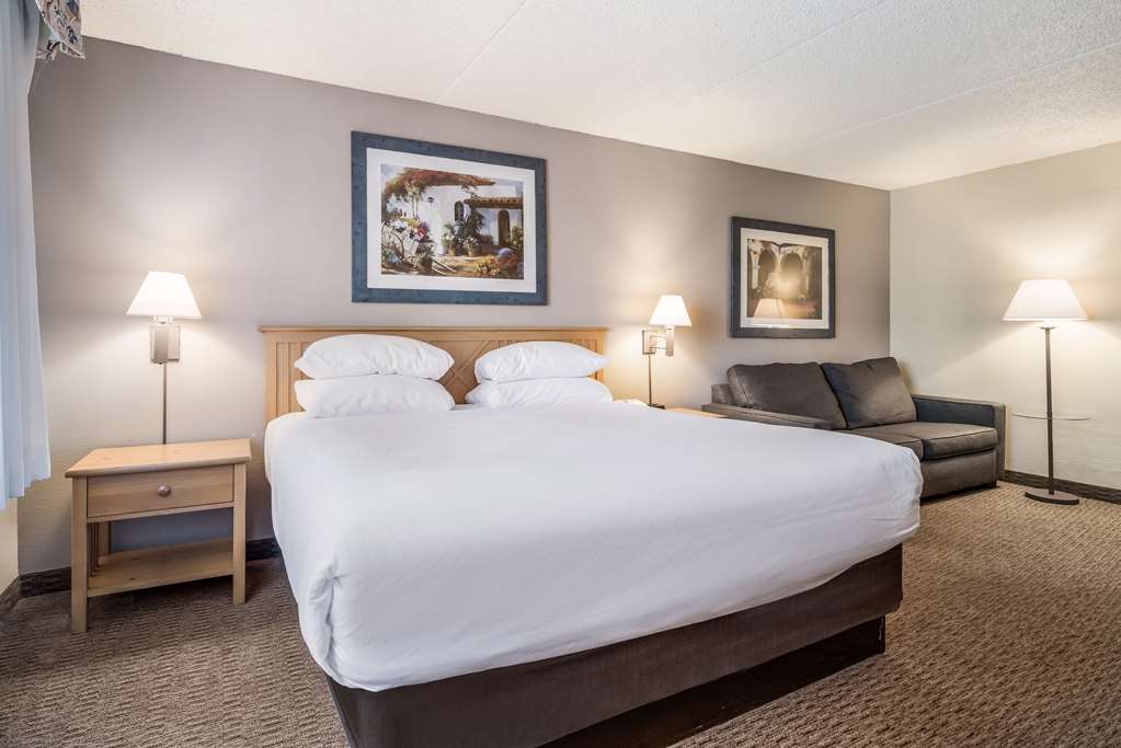 Red Lion Inn & Suites Goodyear Phoenix - photo 24
