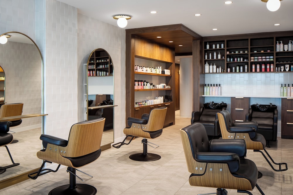 Amway Grand Plaza Curio Collection by Hilton - photo 47