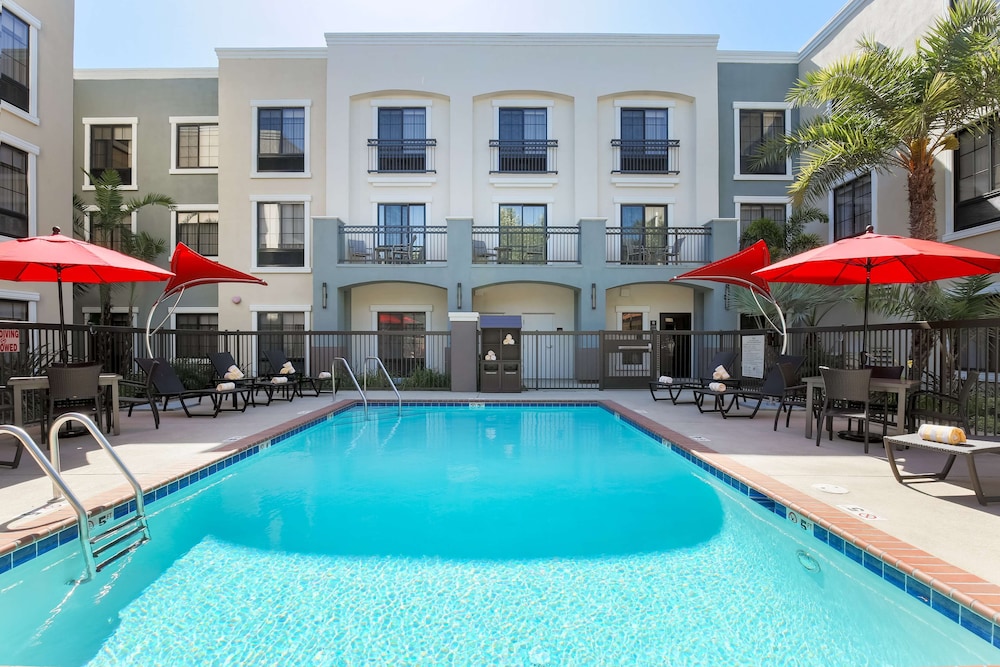 Hampton Inn Santa Barbara Goleta - photo 32