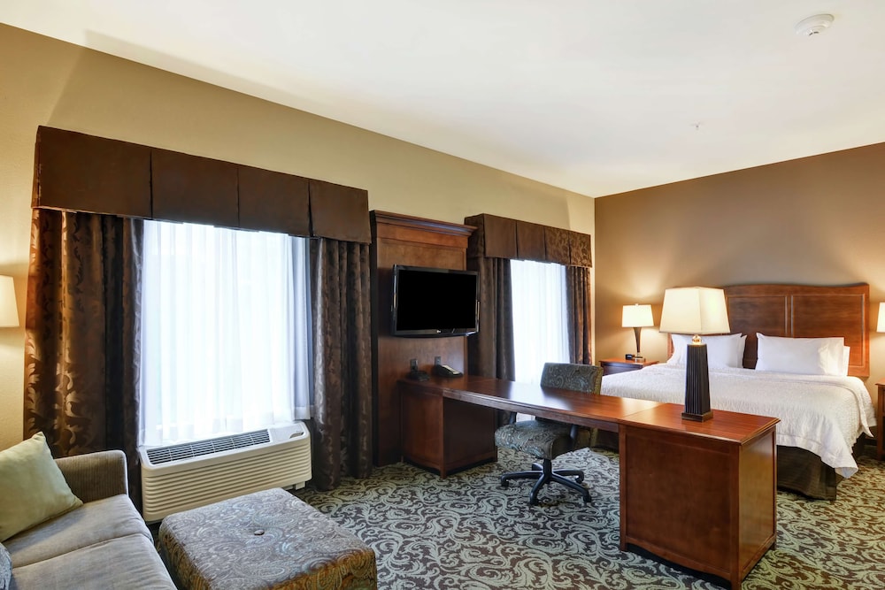 Hampton Inn and Suites New Hartford Utica - photo 23