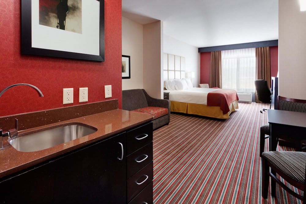 Holiday Inn Express Hotel & Suites York NE Market by IHG - photo 10